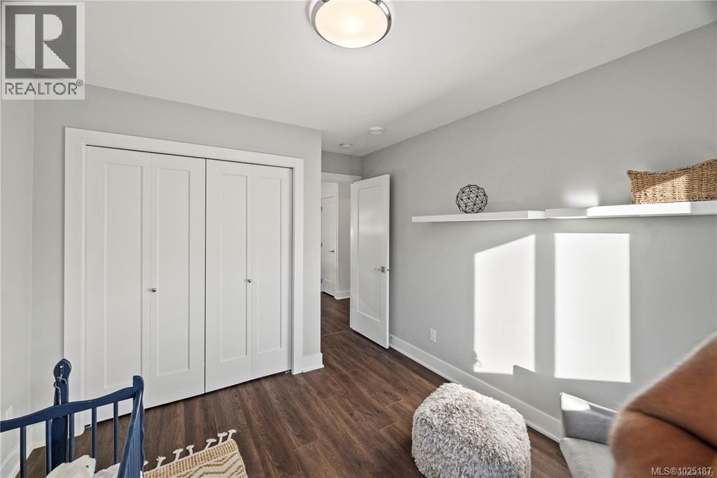  1252 Solstice Crescent, Langford