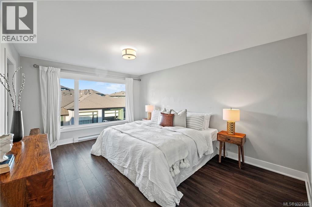  1252 Solstice Crescent, Langford