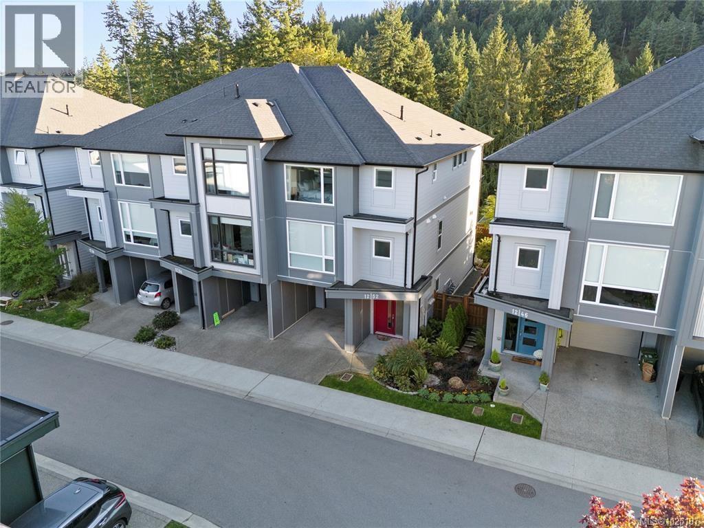  1252 Solstice Crescent, Langford