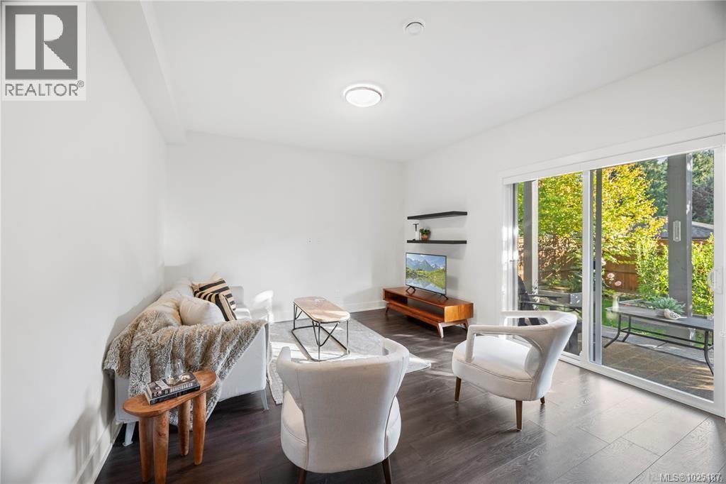  1252 Solstice Crescent, Langford