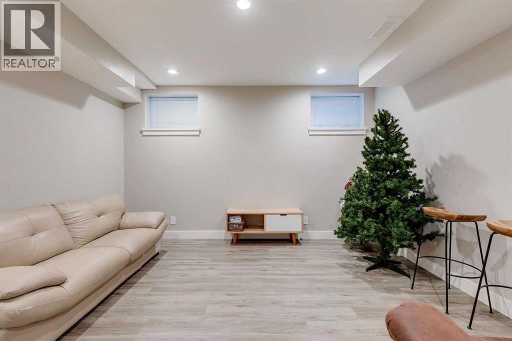 Single Family House for Sale in  Masters Rise SE Mahogany Calgary 