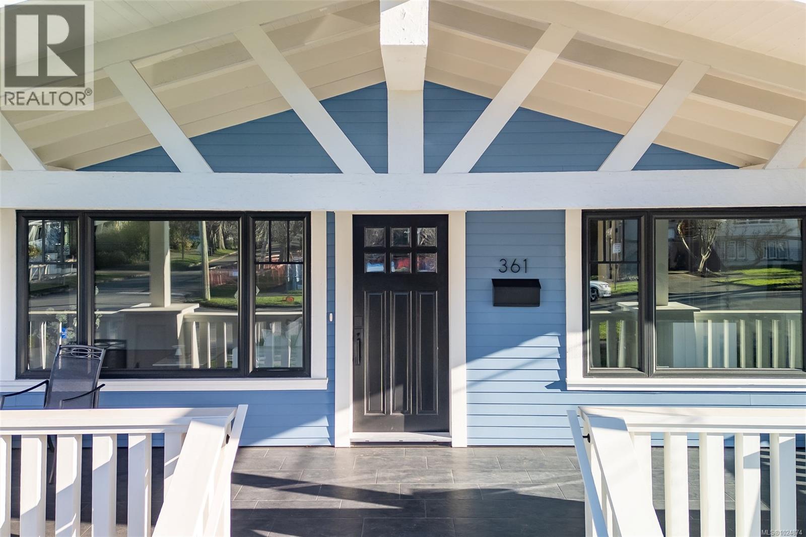  361 Arnold Avenue, Victoria