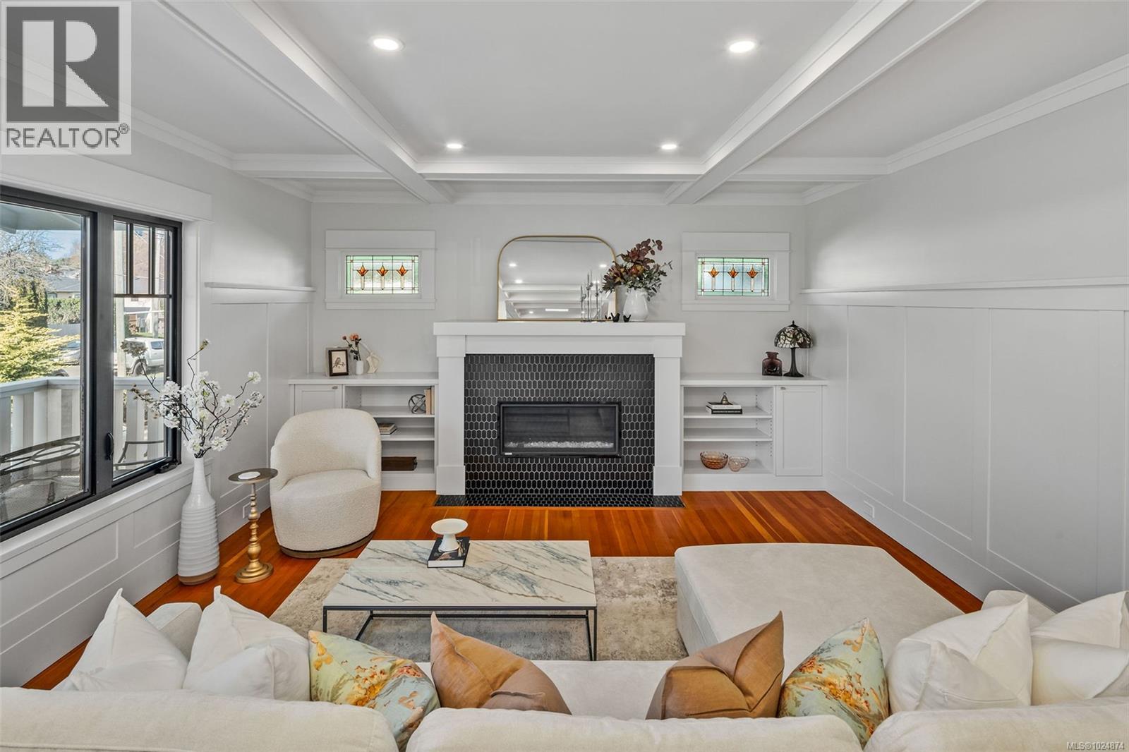  361 Arnold Avenue, Victoria