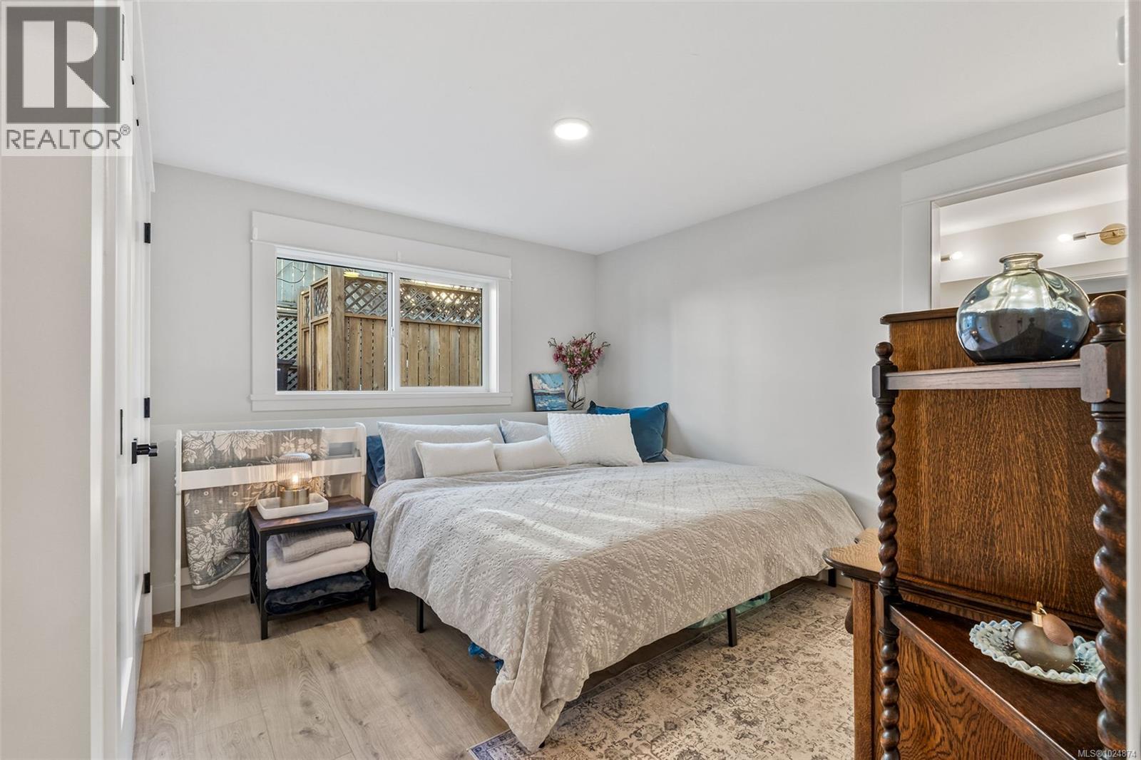  361 Arnold Avenue, Victoria