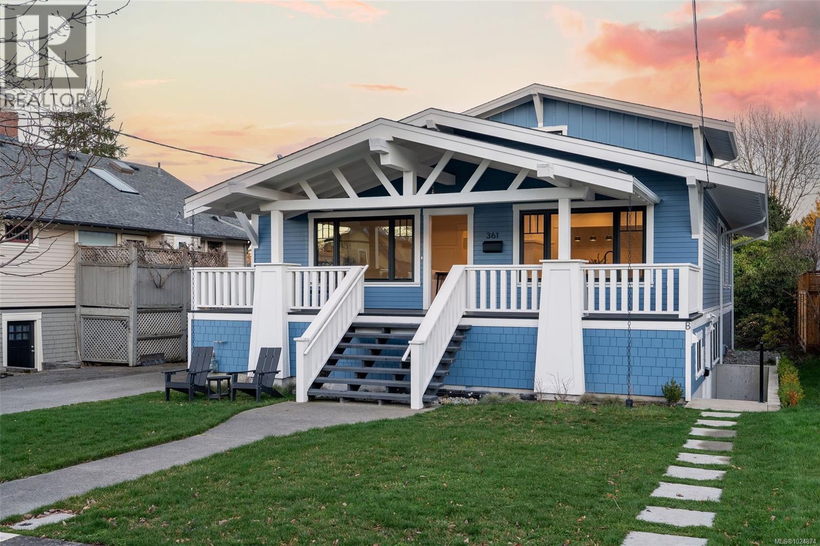  361 Arnold Avenue, Victoria