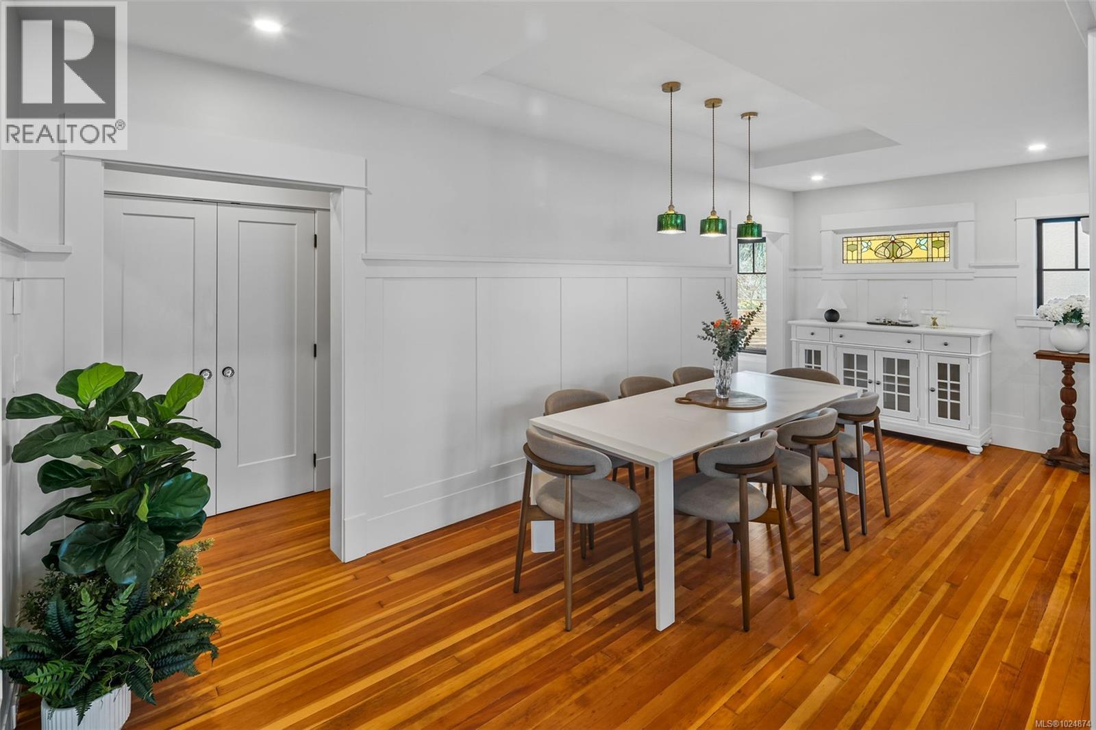  361 Arnold Avenue, Victoria