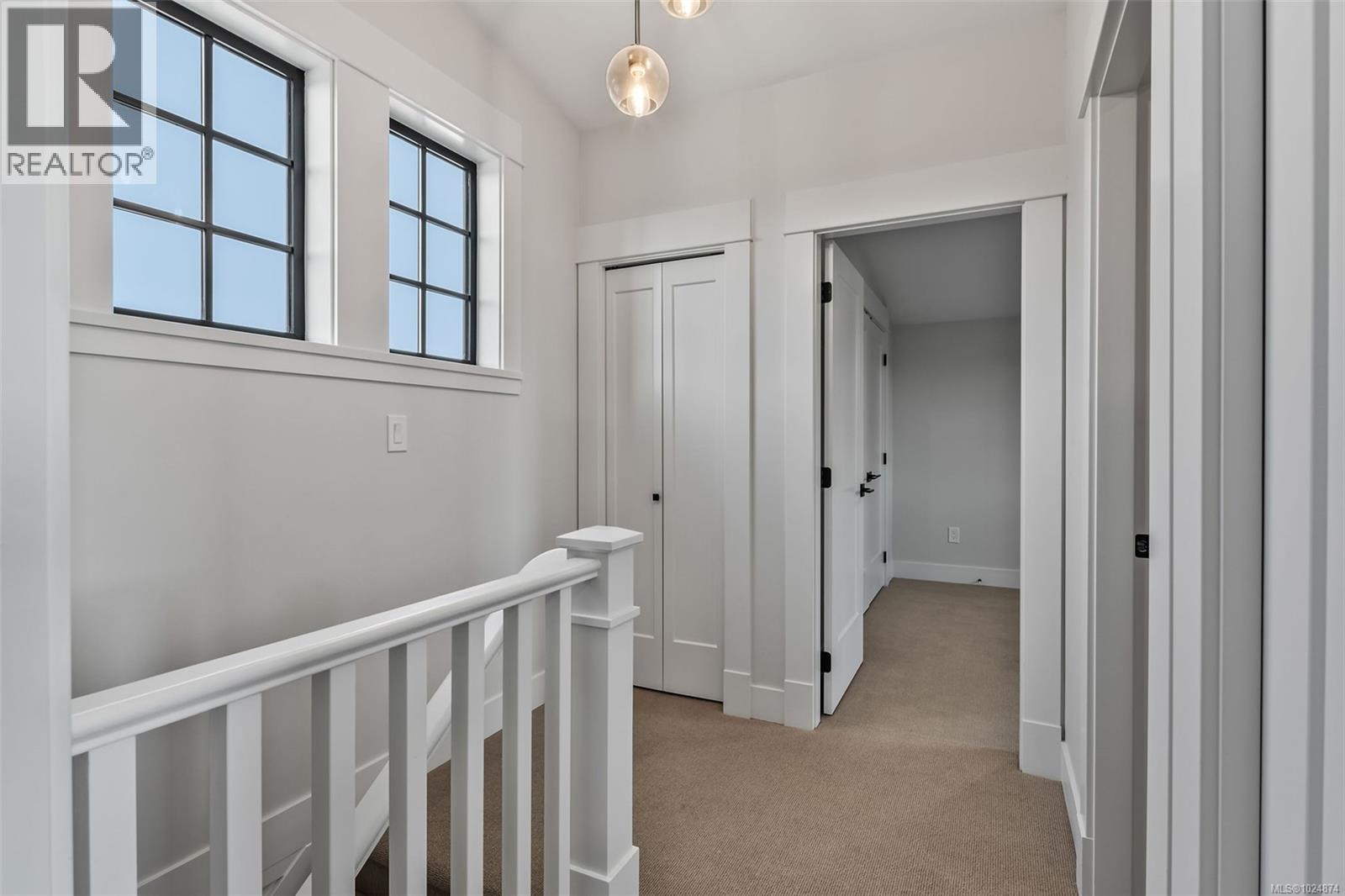  361 Arnold Avenue, Victoria