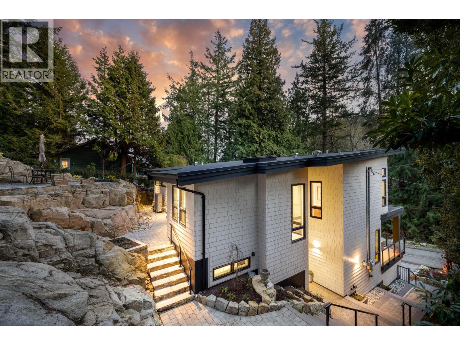 4841 THE DALE, West Vancouver