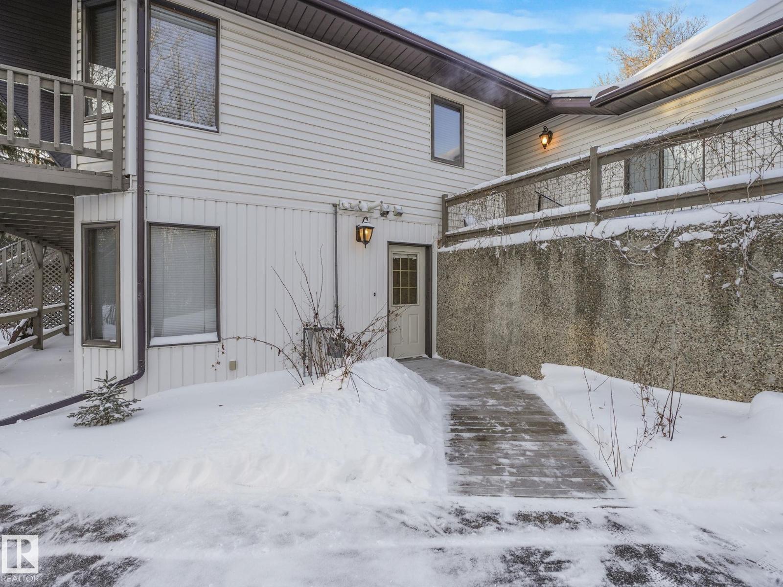 #73 23020 TWP ROAD 522, Rural Strathcona County