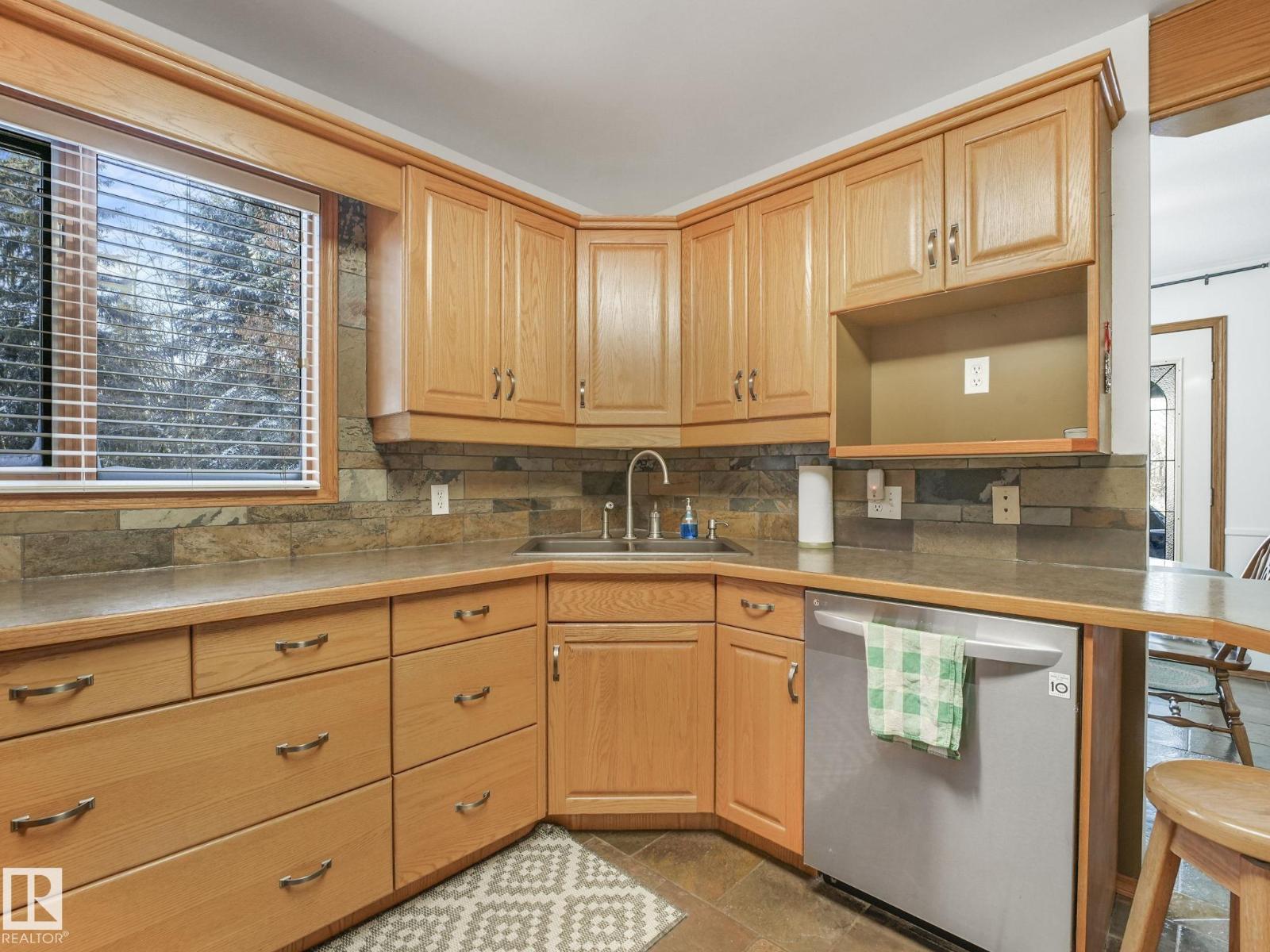 #73 23020 TWP ROAD 522, Rural Strathcona County