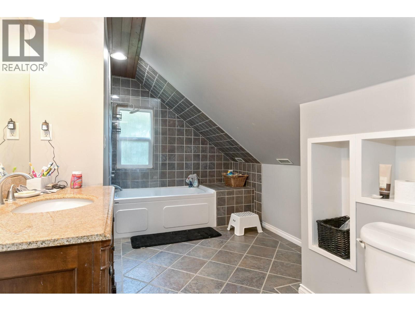 12707 BLUE MOUNTAIN CRESCENT, Maple Ridge