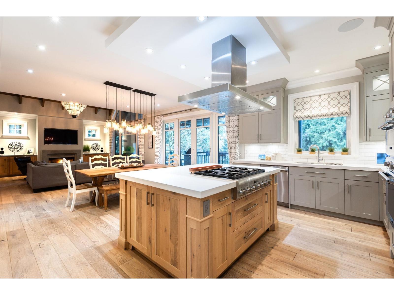 2615 DOGWOOD DRIVE, Surrey