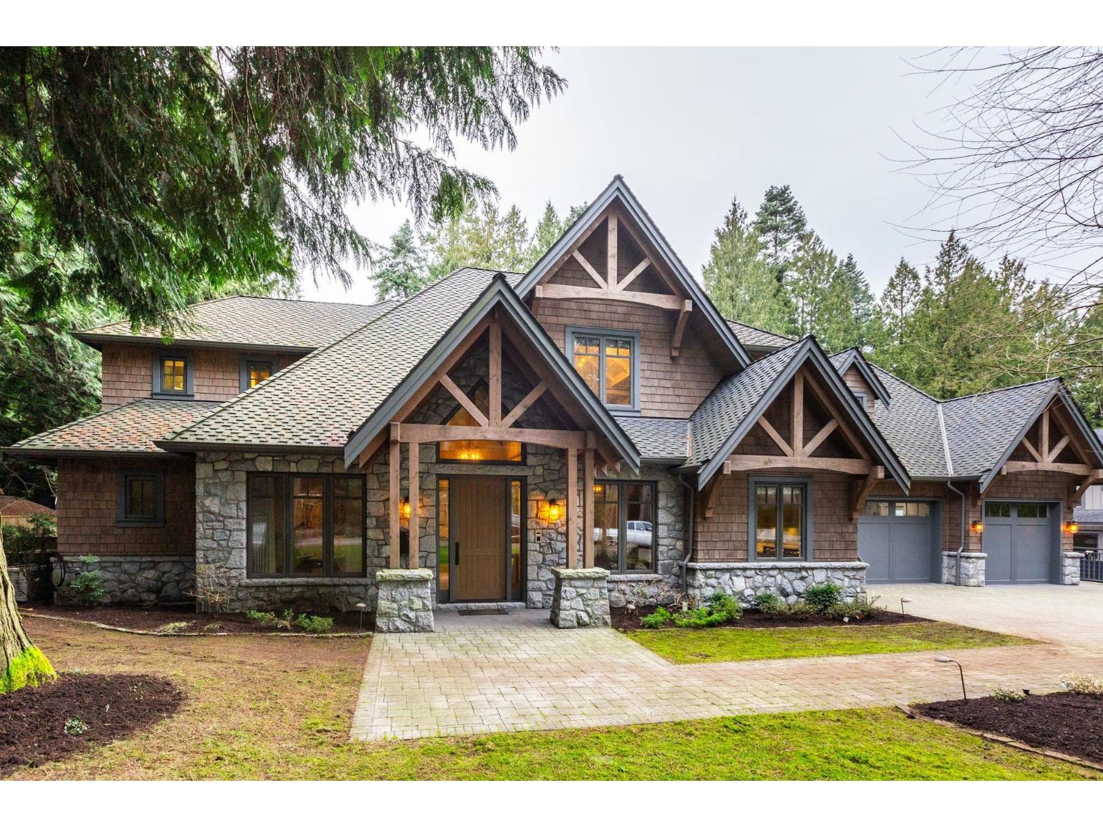 2615 DOGWOOD DRIVE, Surrey