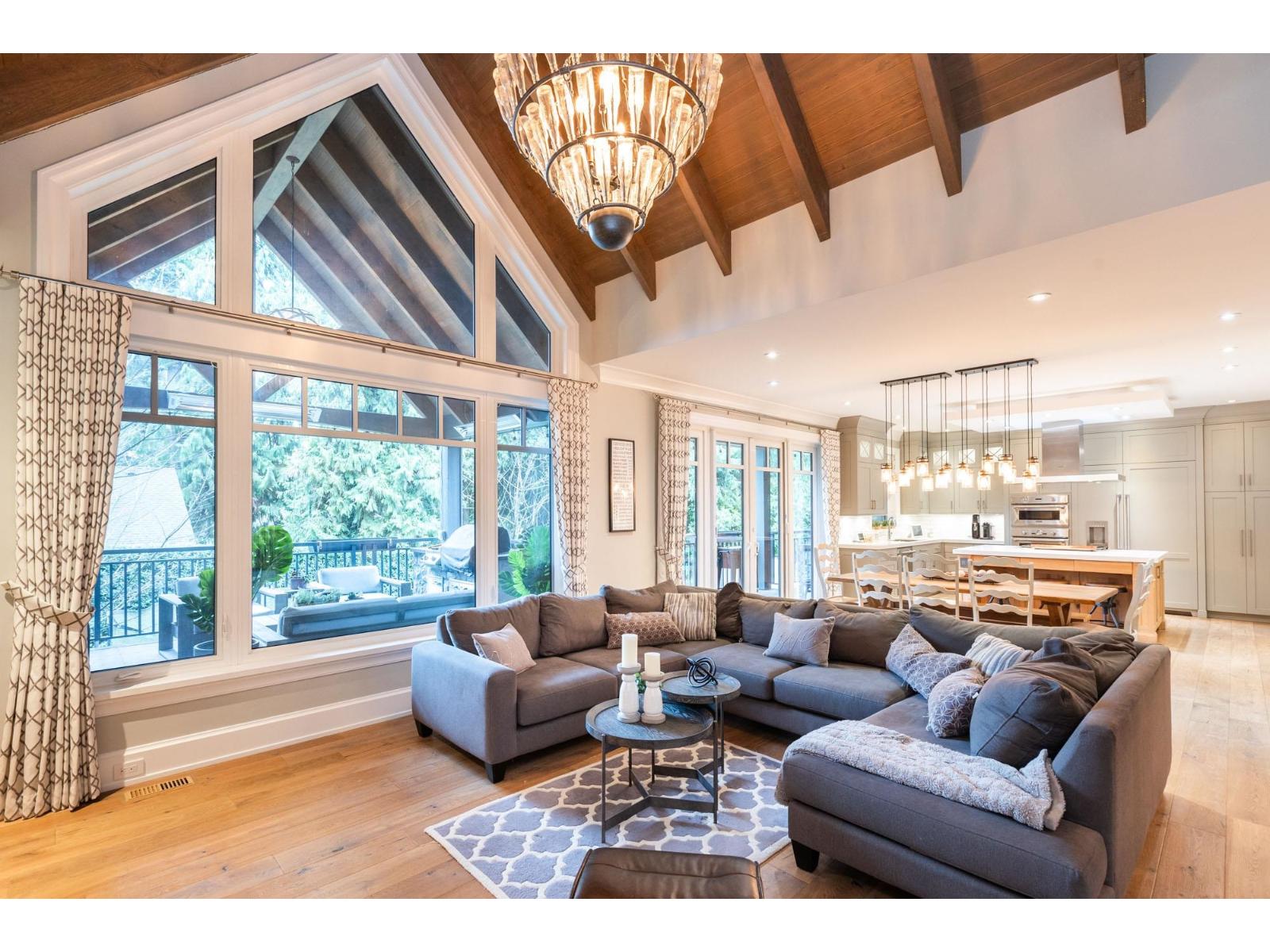 2615 DOGWOOD DRIVE, Surrey