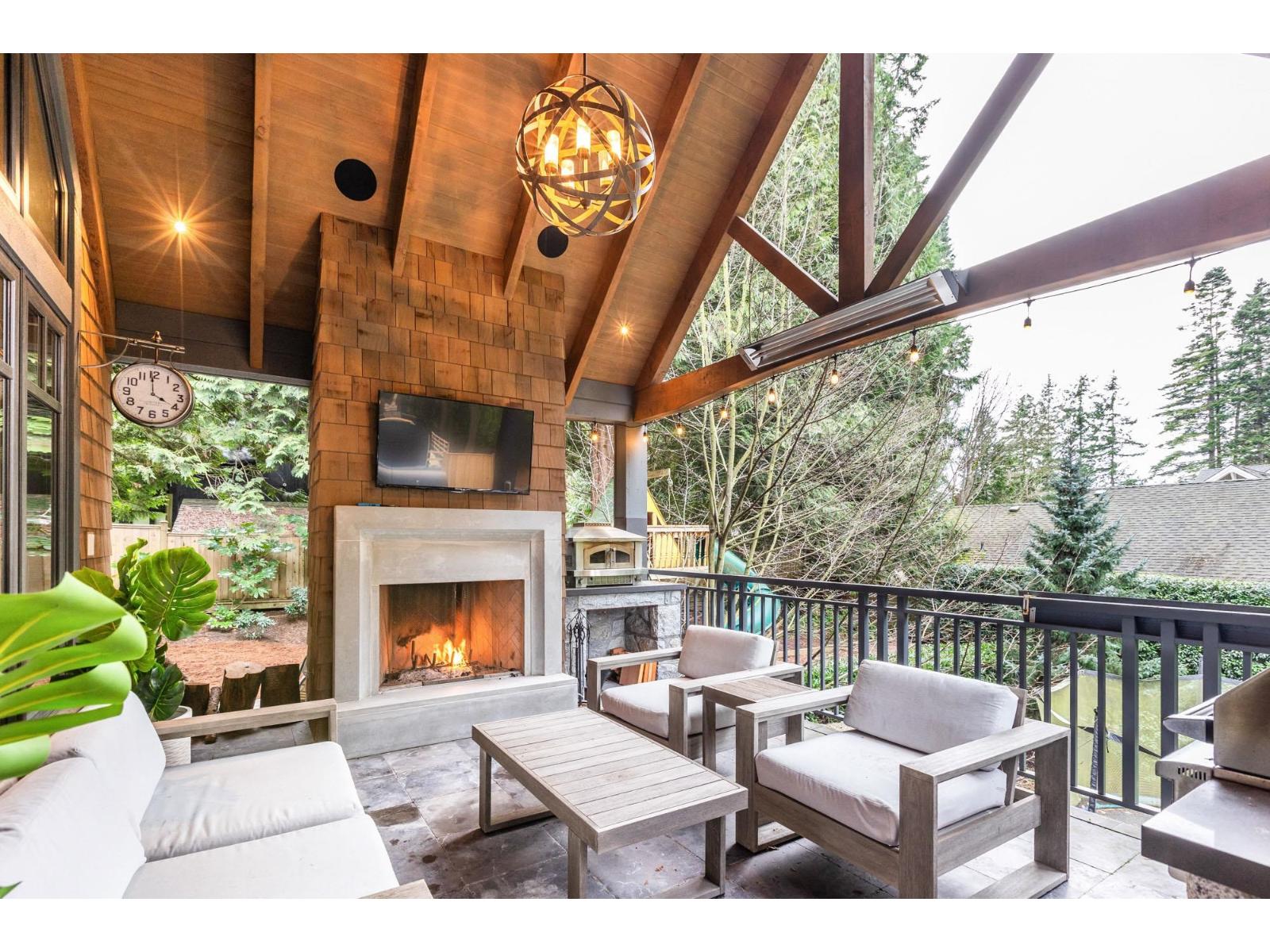 2615 DOGWOOD DRIVE, Surrey