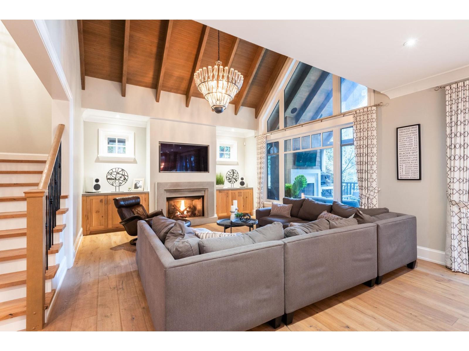 2615 DOGWOOD DRIVE, Surrey