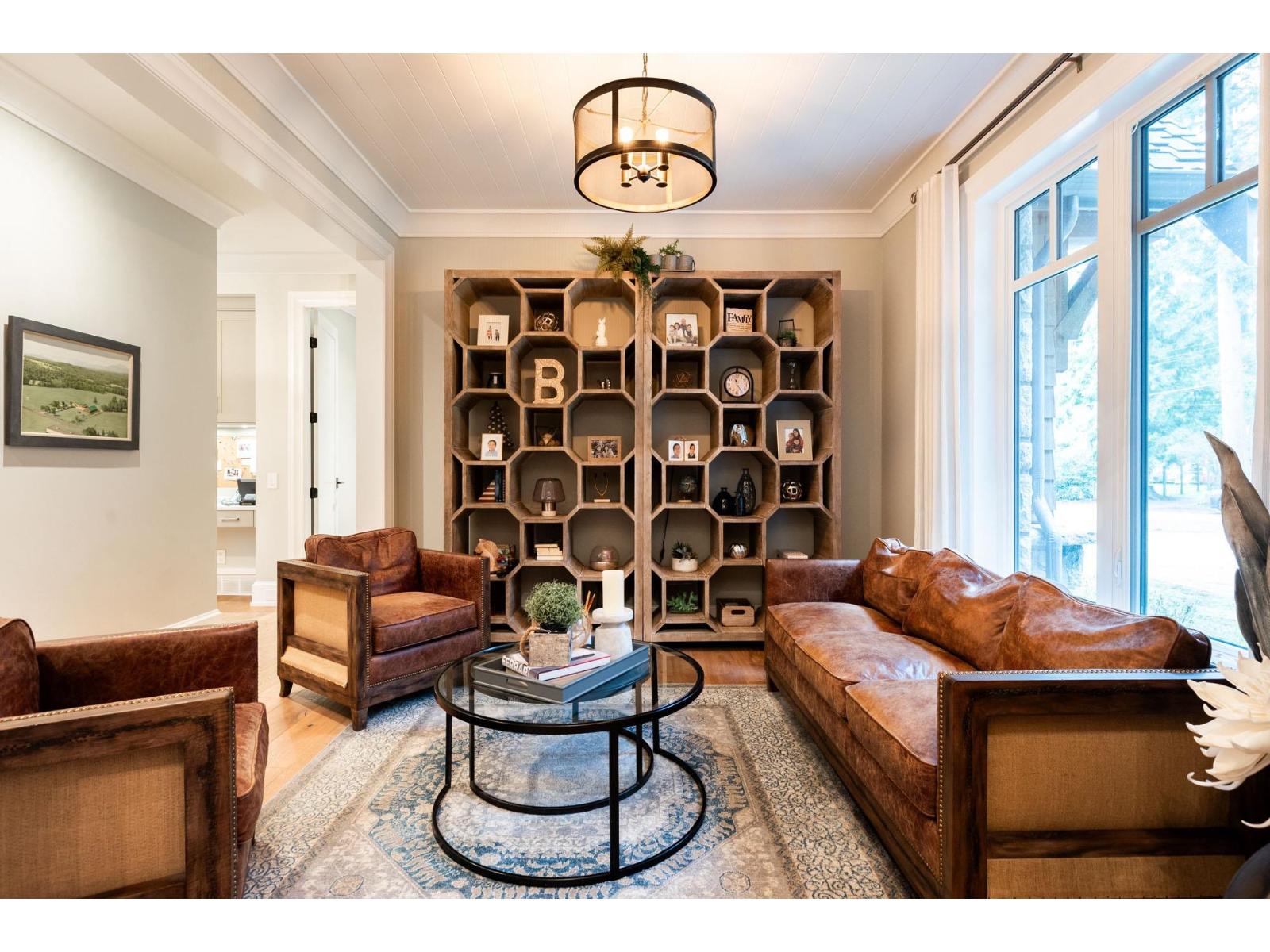 2615 DOGWOOD DRIVE, Surrey