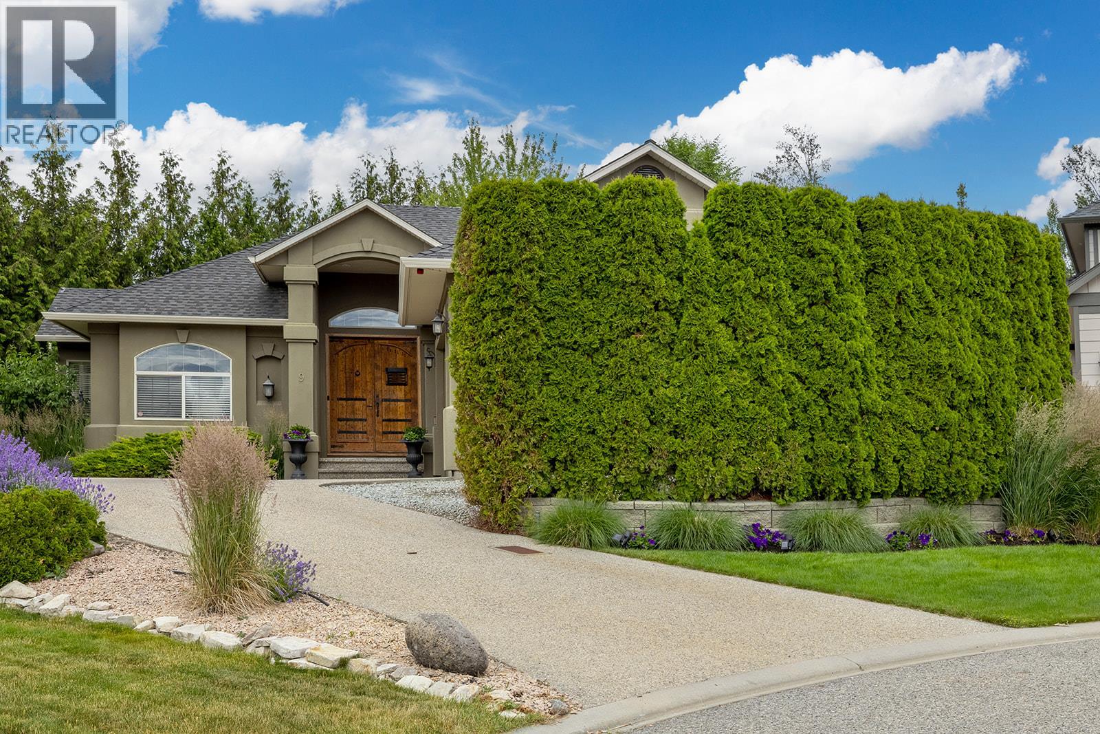  3103 THACKER Drive, West Kelowna