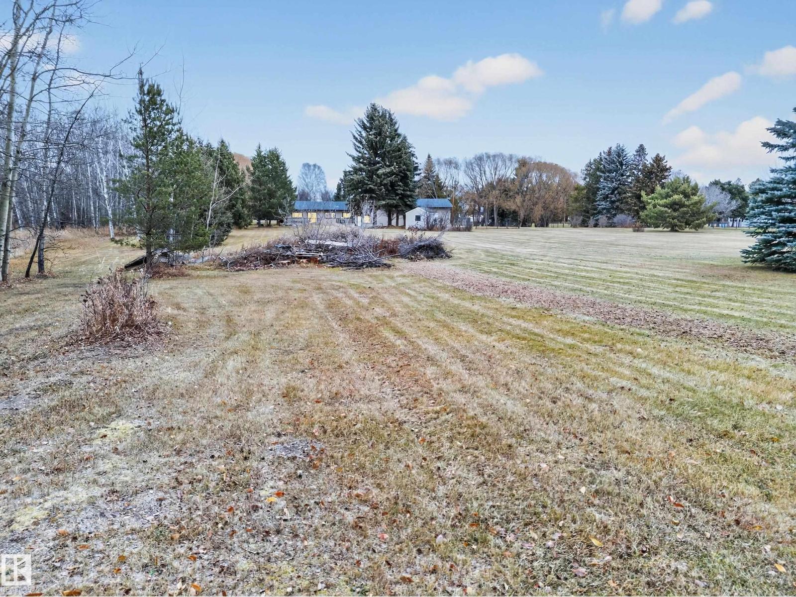 #37 51528 RGE ROAD 262 - 5