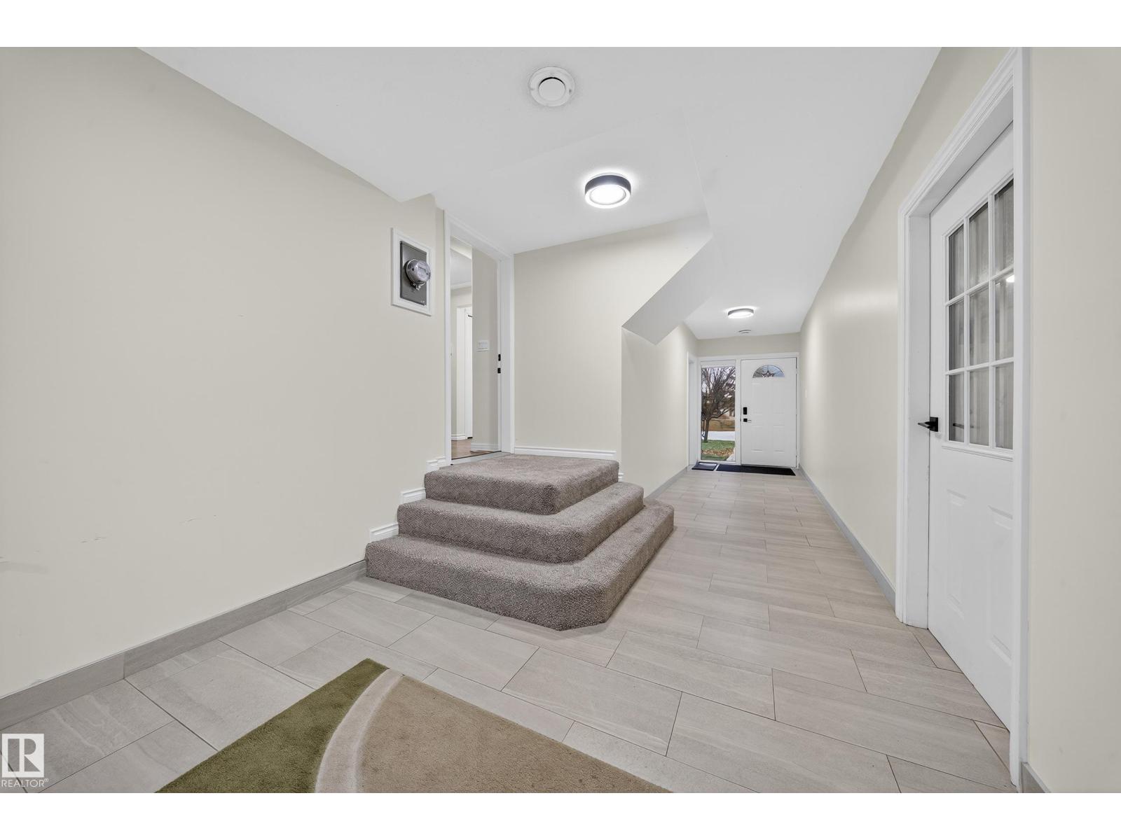 #37 51528 RGE ROAD 262 - 34