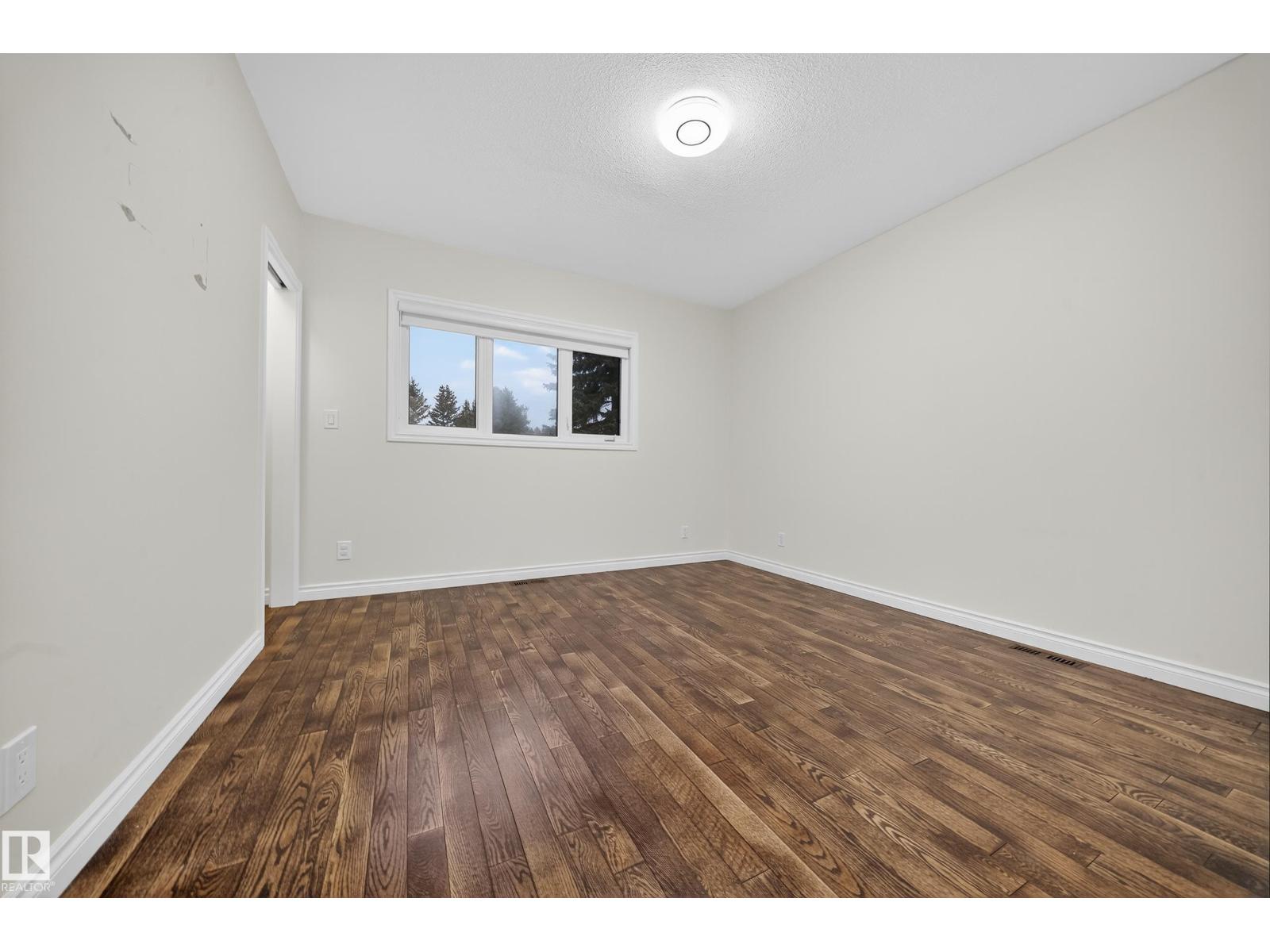 #37 51528 RGE ROAD 262 - 48