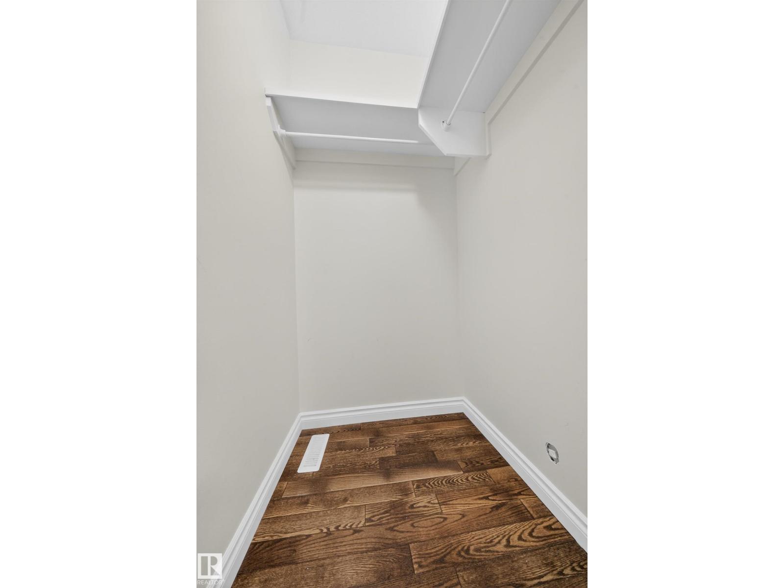 #37 51528 RGE ROAD 262 - 45