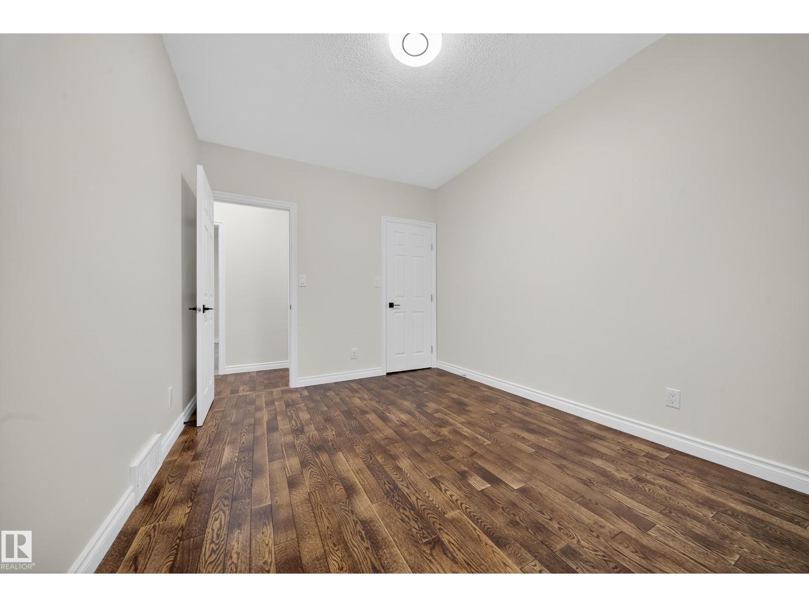 #37 51528 RGE ROAD 262 - 52