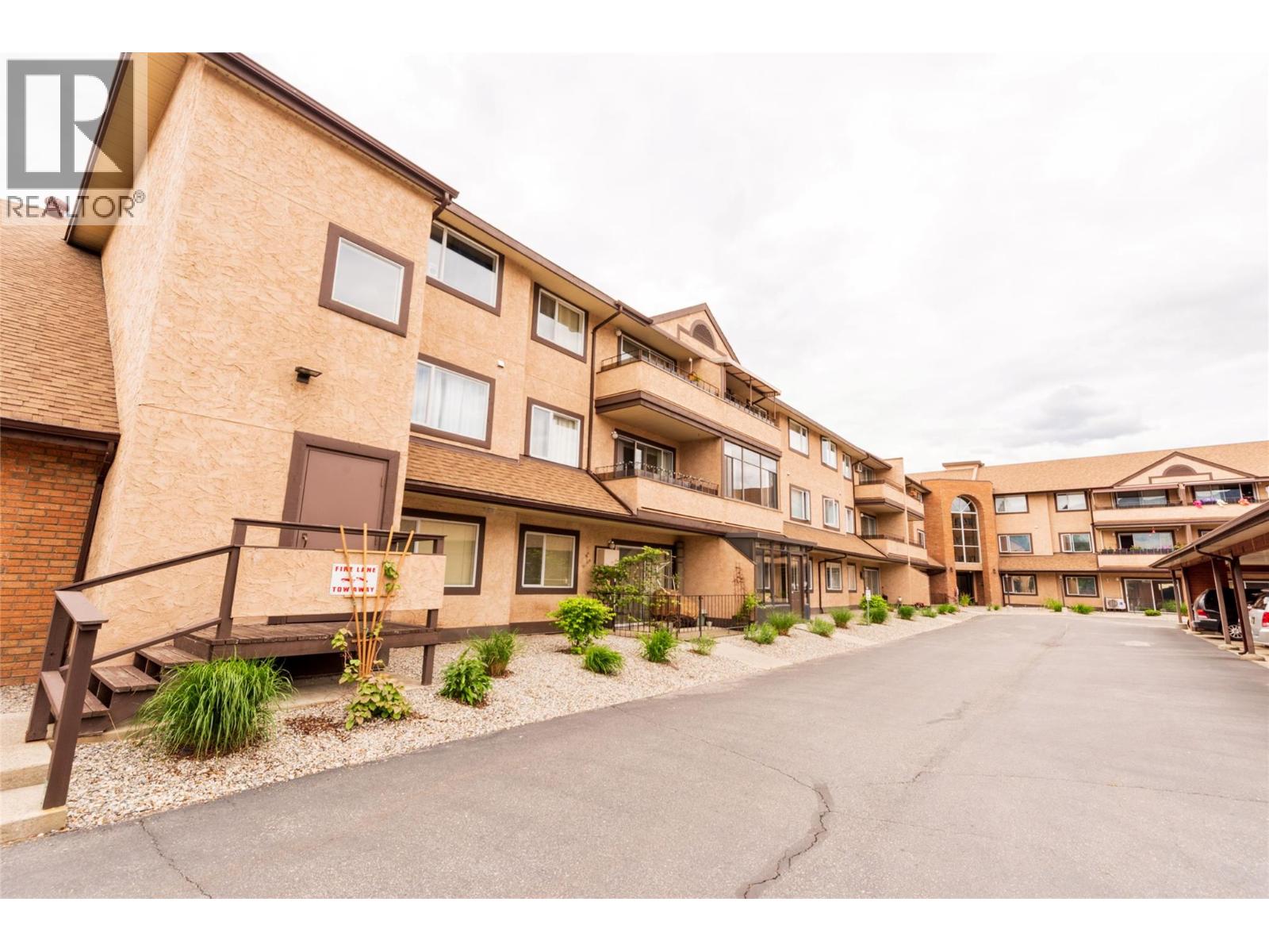 337 MCKINNEY Road Unit# 216, Oliver