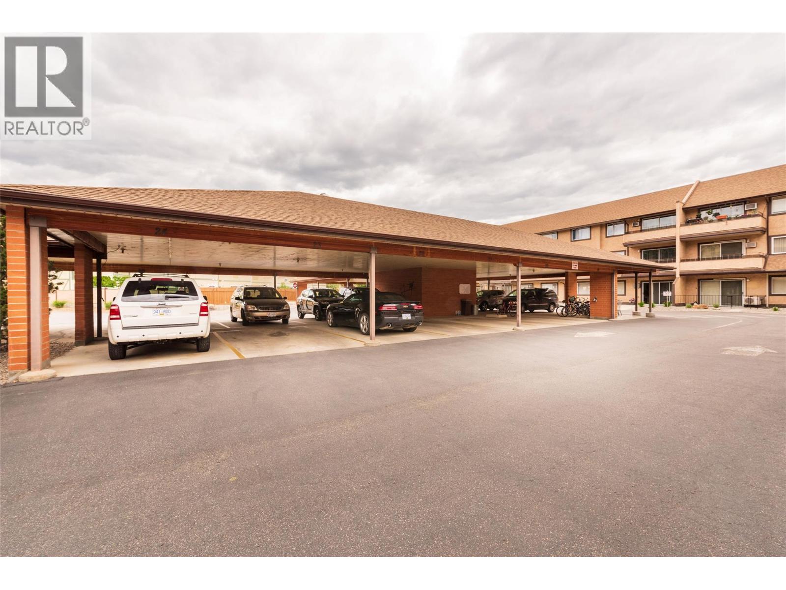 337 MCKINNEY Road Unit# 216, Oliver