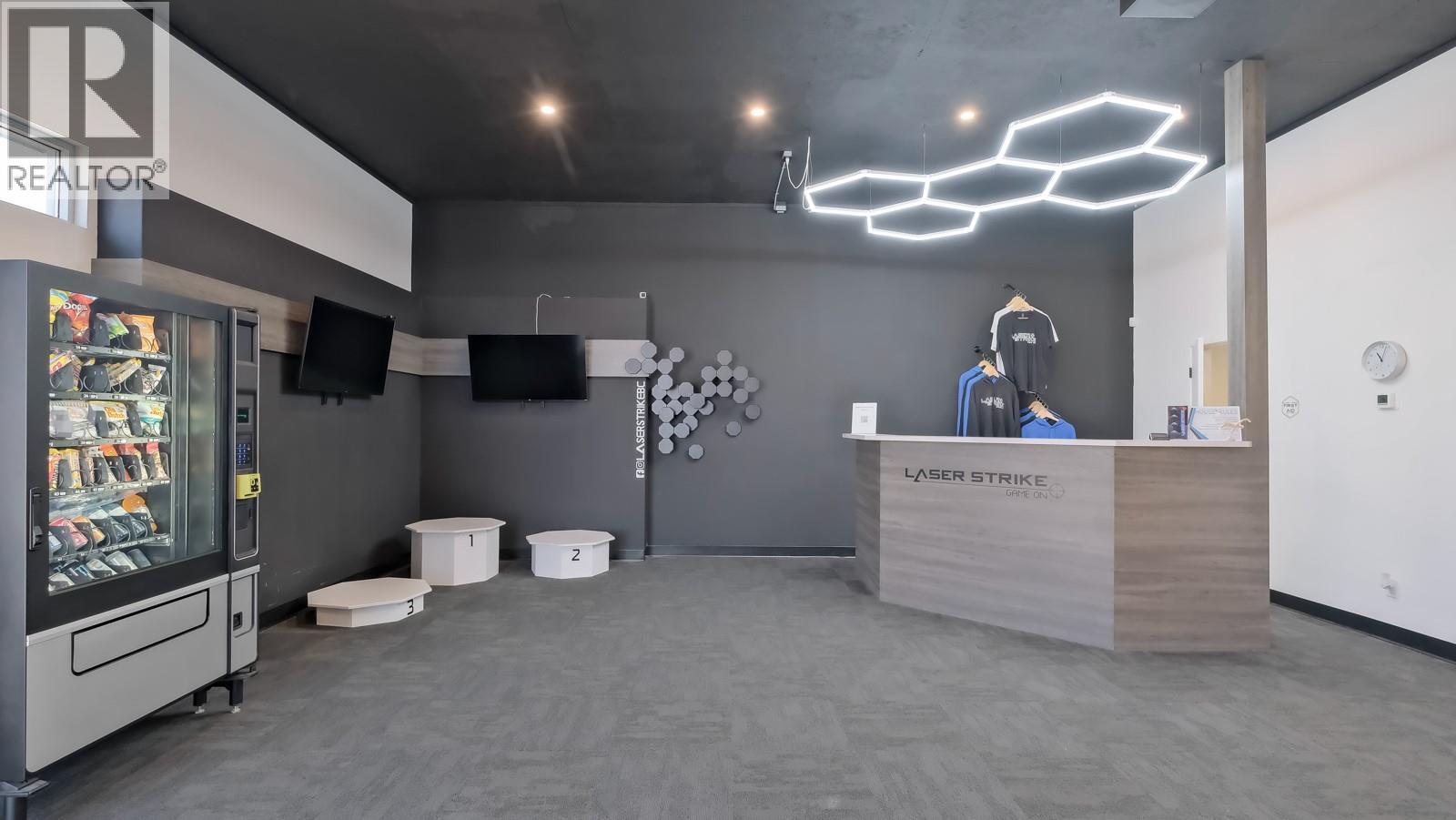  5966 Sawmill Road, Oliver