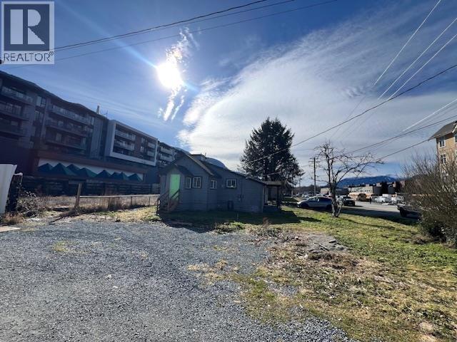 1358 1362 1366 MAIN STREET, Squamish