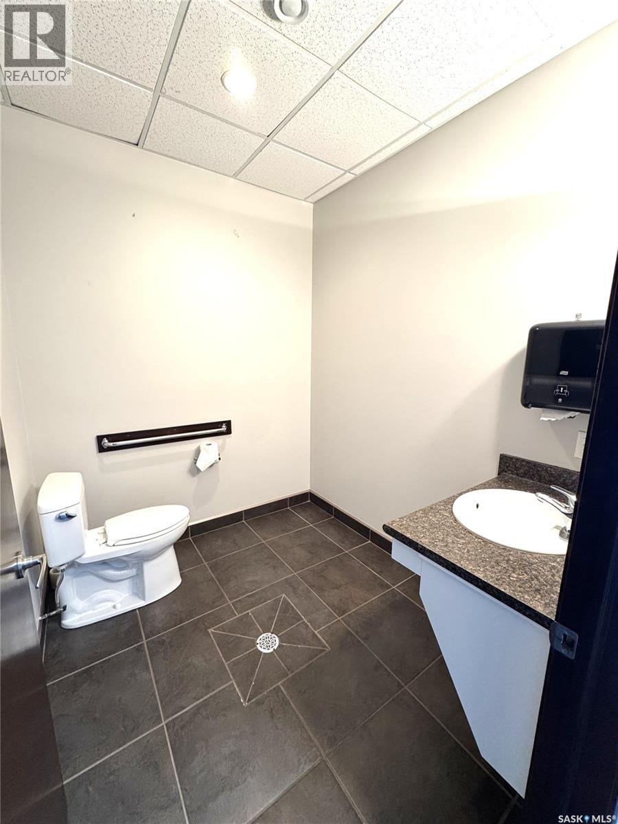 3 419 Kensington AVENUE, Estevan — photo 3