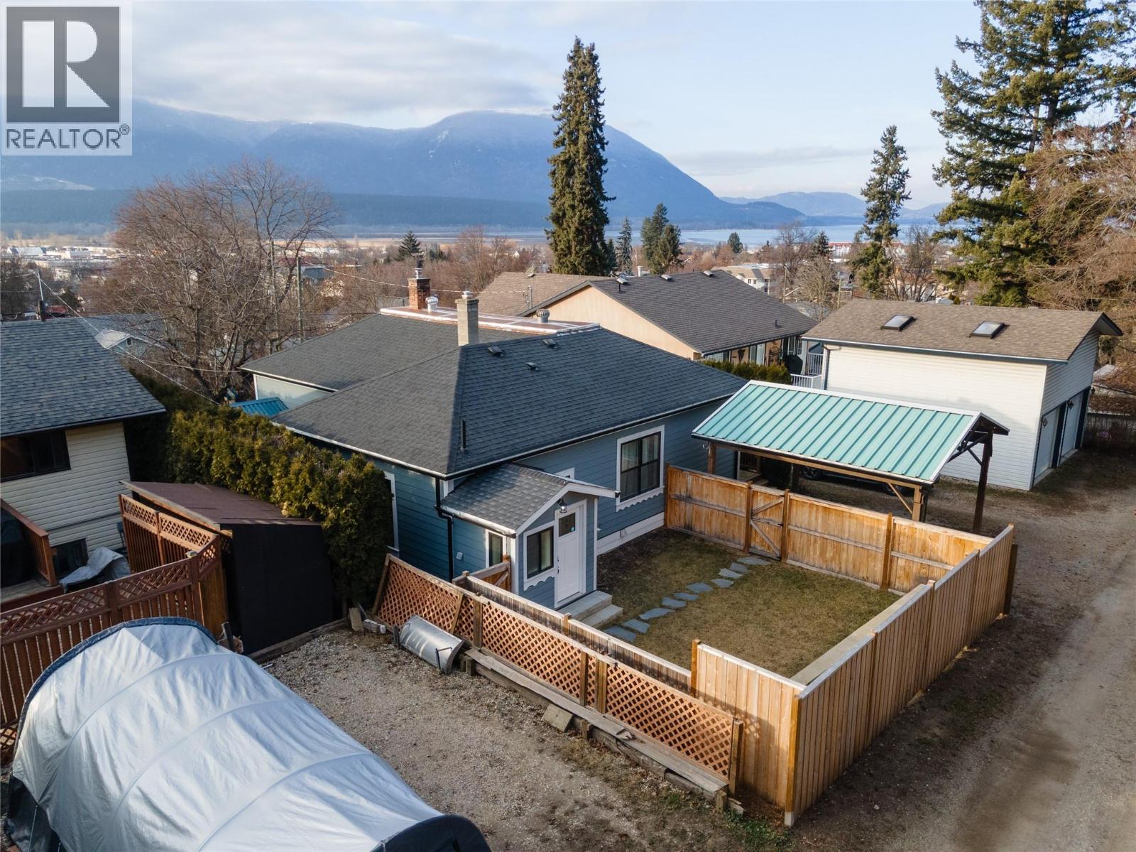  550 6 Street, Salmon Arm