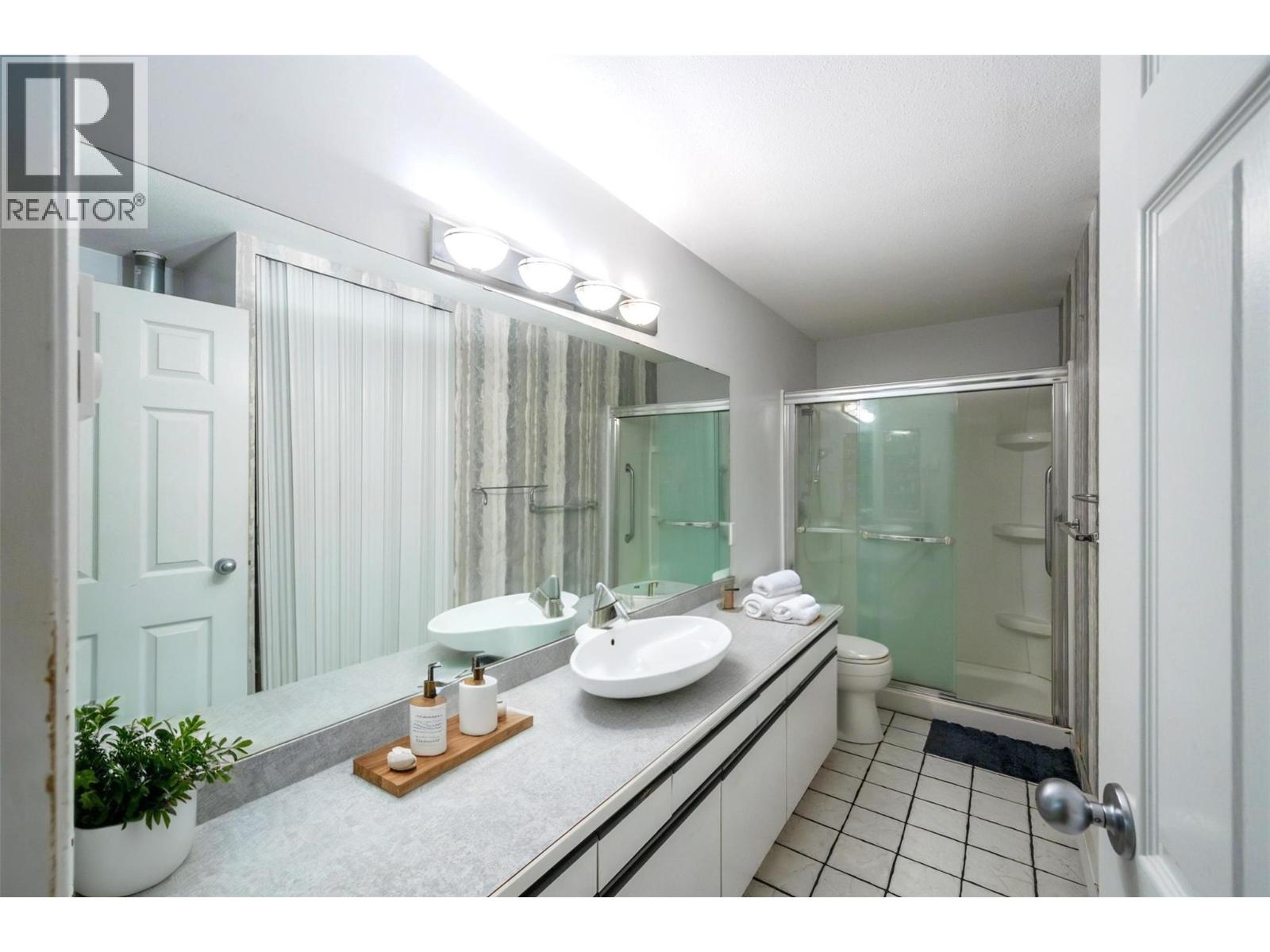 337 MCKINNEY Road Unit# 111, Oliver