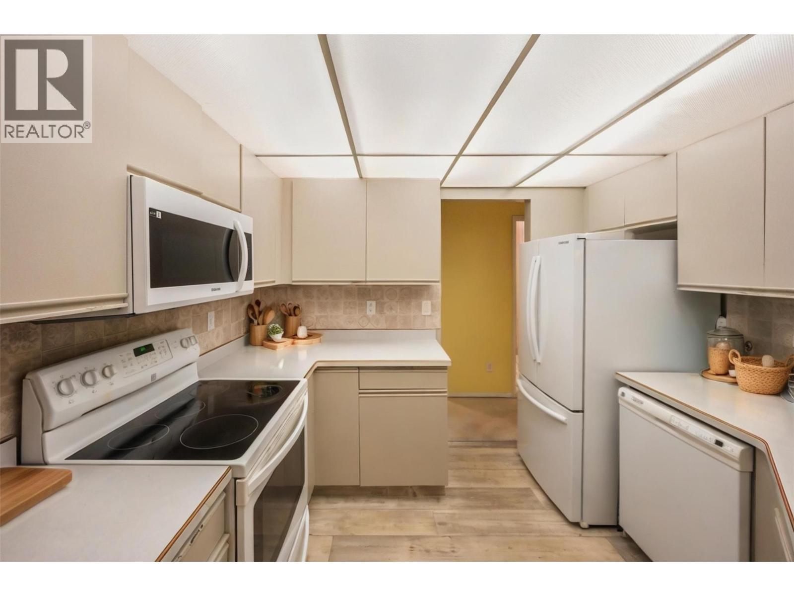 337 MCKINNEY Road Unit# 111, Oliver