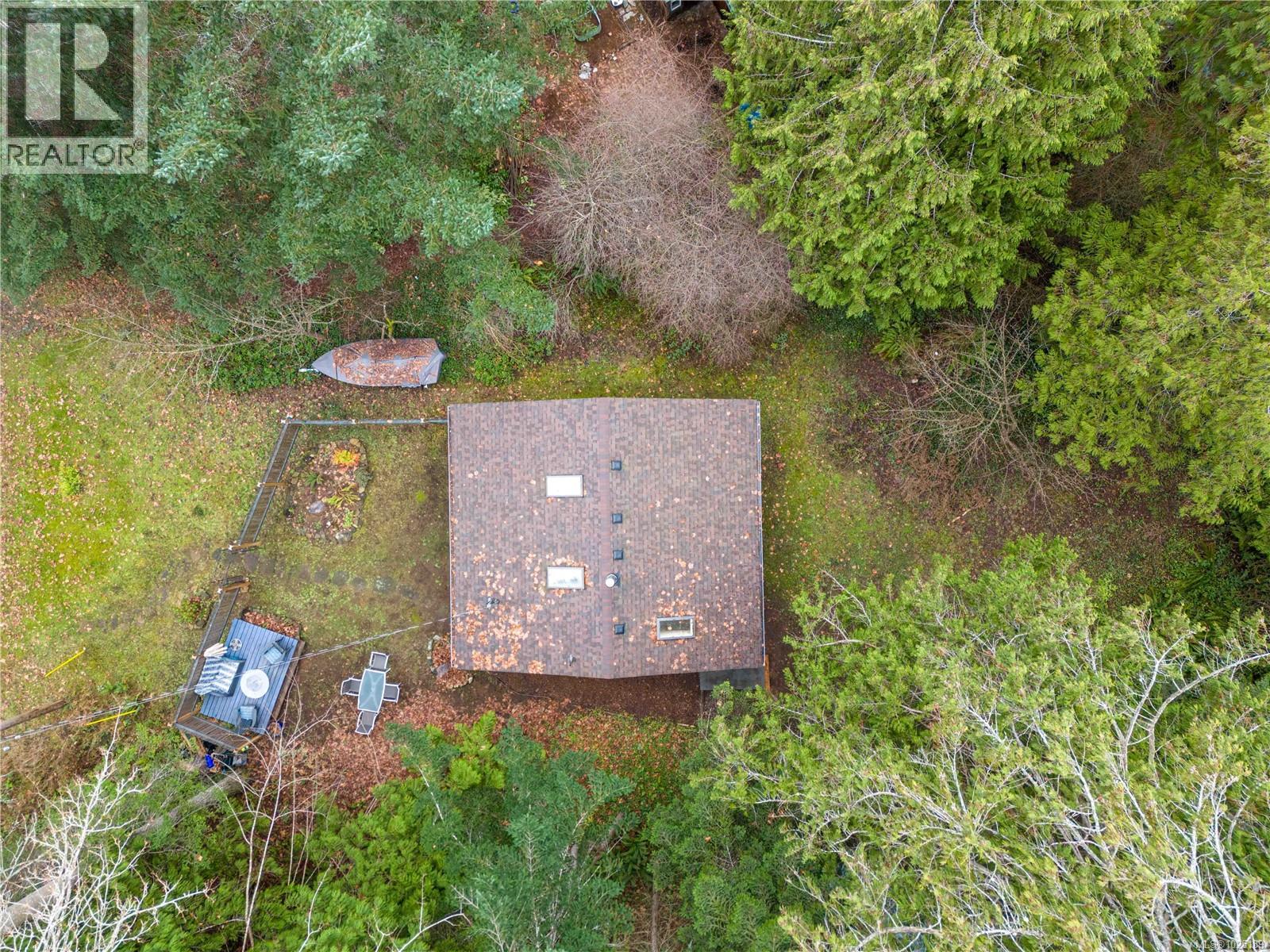 16 TREASURE TRAIL - 34