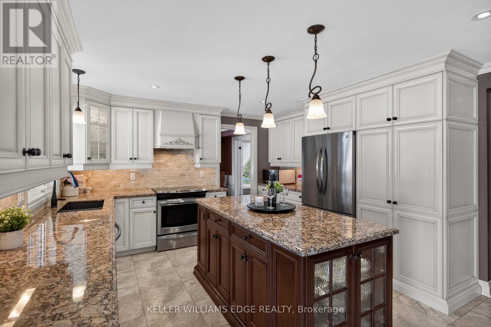 2264 BRITANNIA ROAD - 14