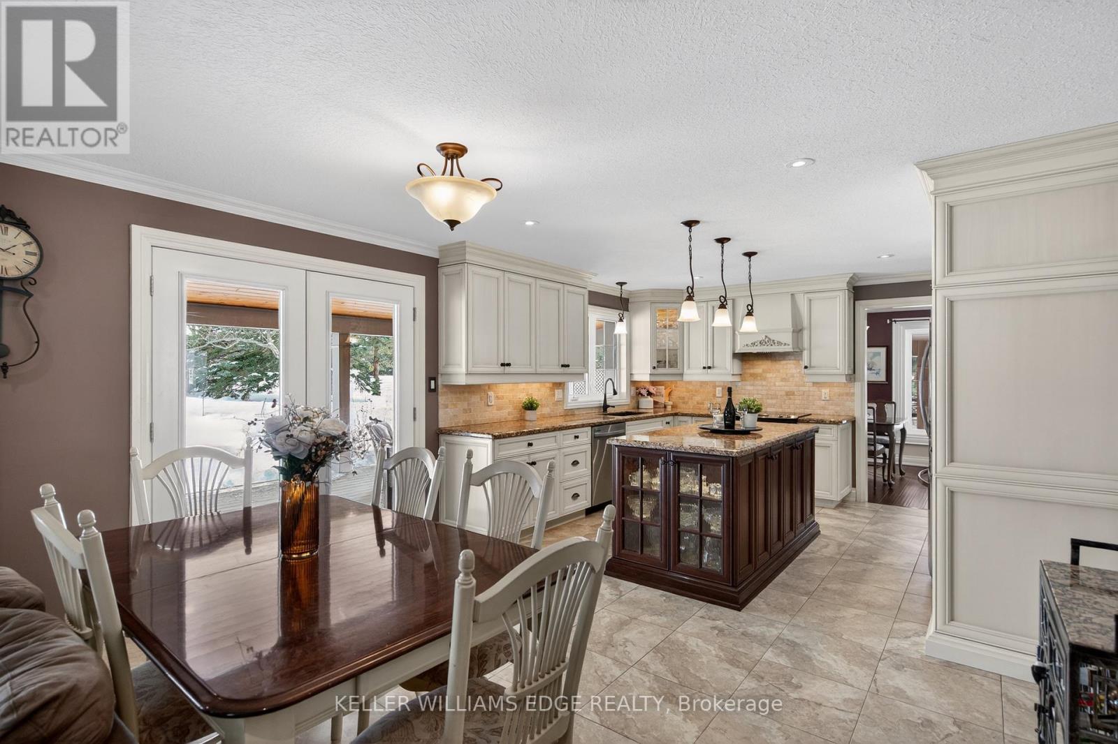 2264 BRITANNIA ROAD - 15