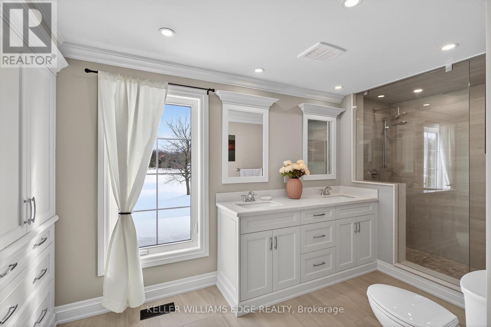 2264 BRITANNIA ROAD - 22