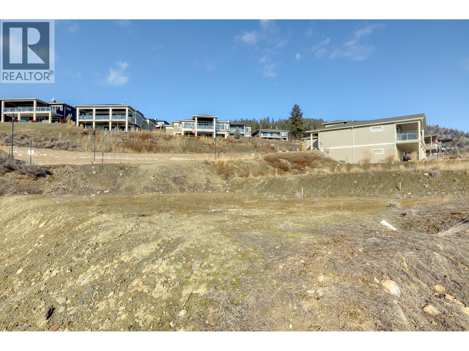  8944 Hampshire Crescent, Vernon