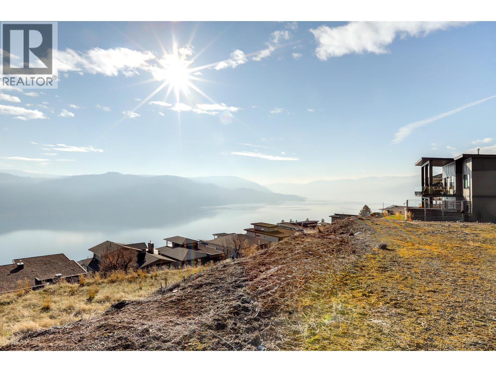  8944 Hampshire Crescent, Vernon