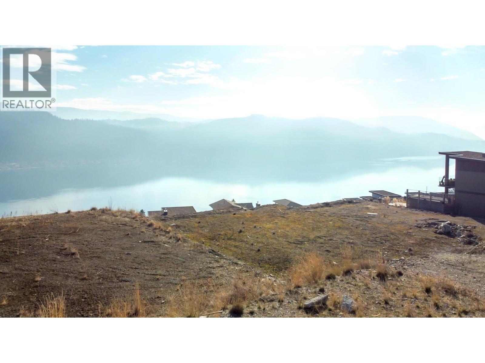  8944 Hampshire Crescent, Vernon