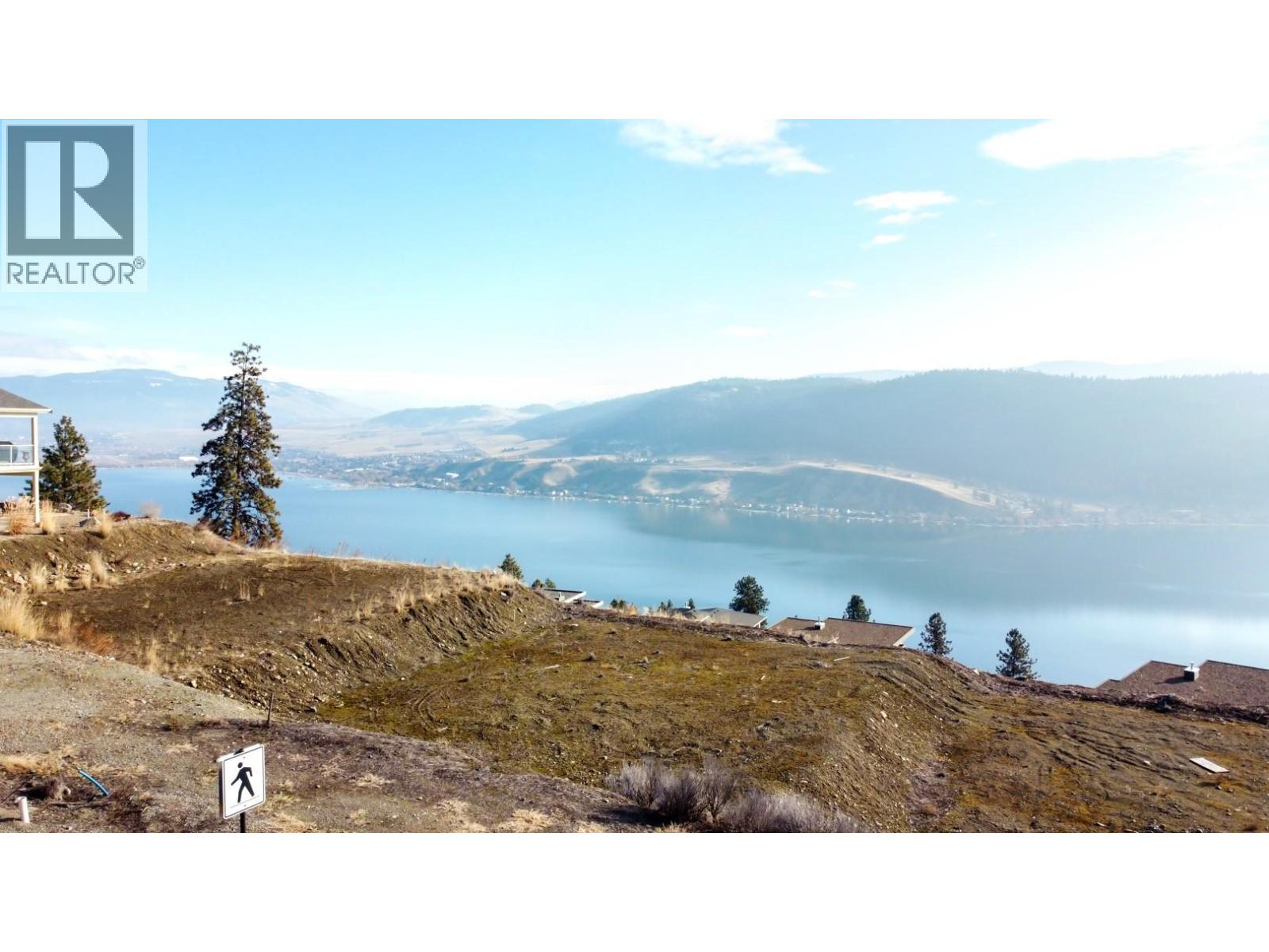  8944 Hampshire Crescent, Vernon