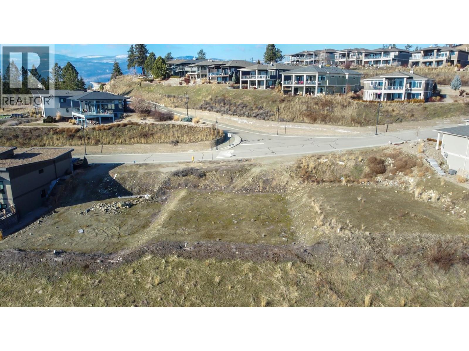  8944 Hampshire Crescent, Vernon