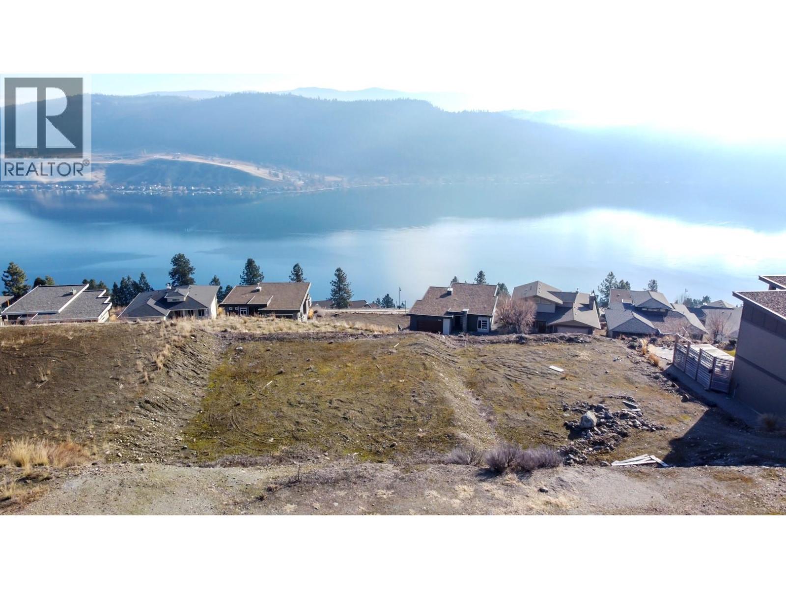  8944 Hampshire Crescent, Vernon