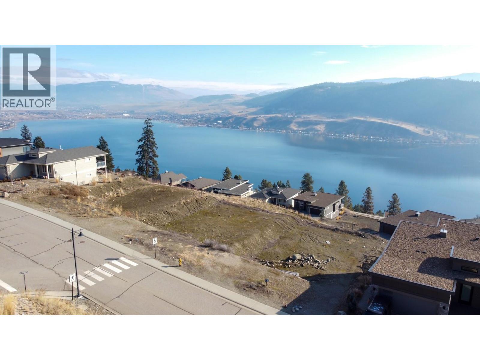  8944 Hampshire Crescent, Vernon