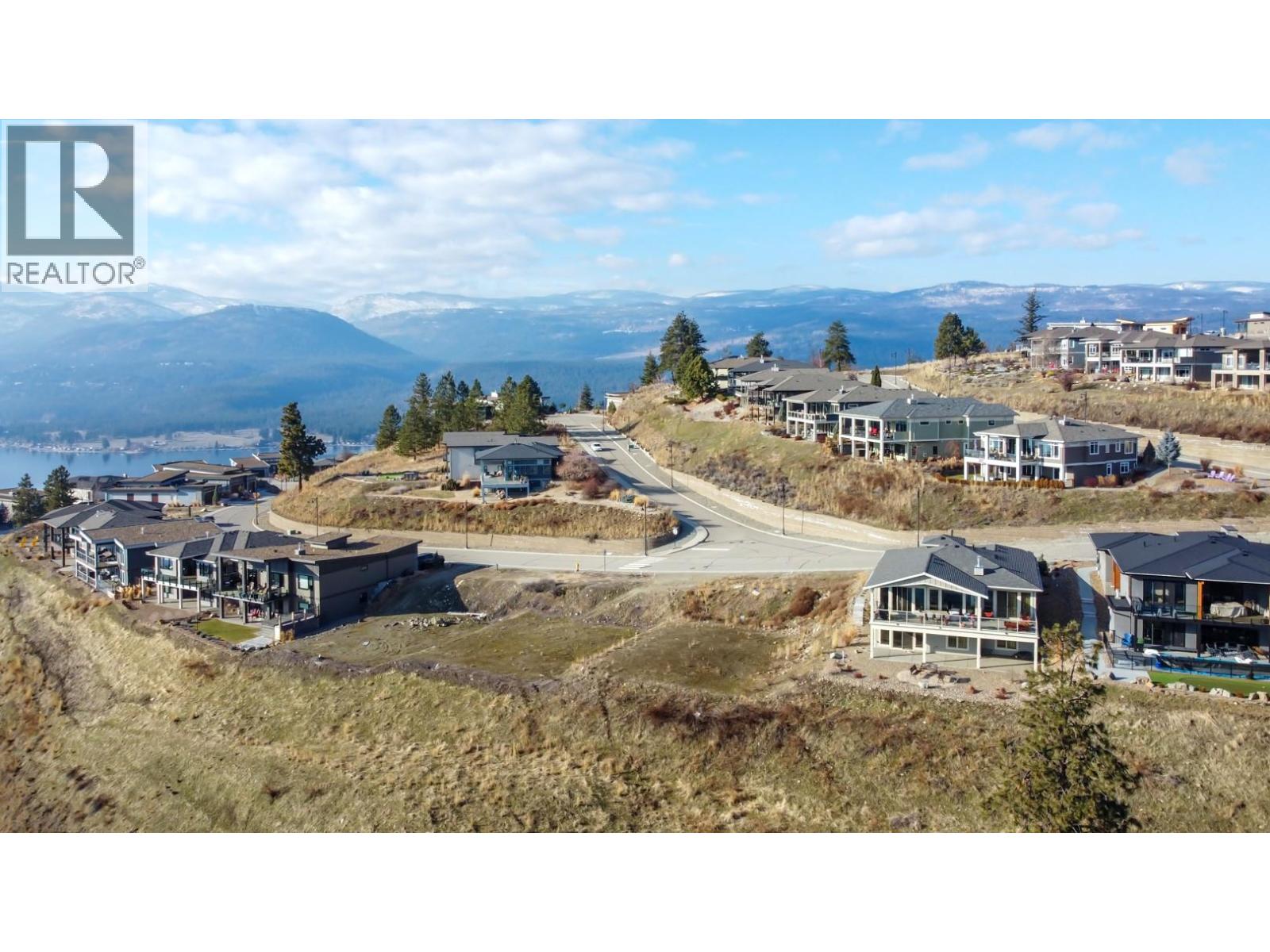  8944 Hampshire Crescent, Vernon