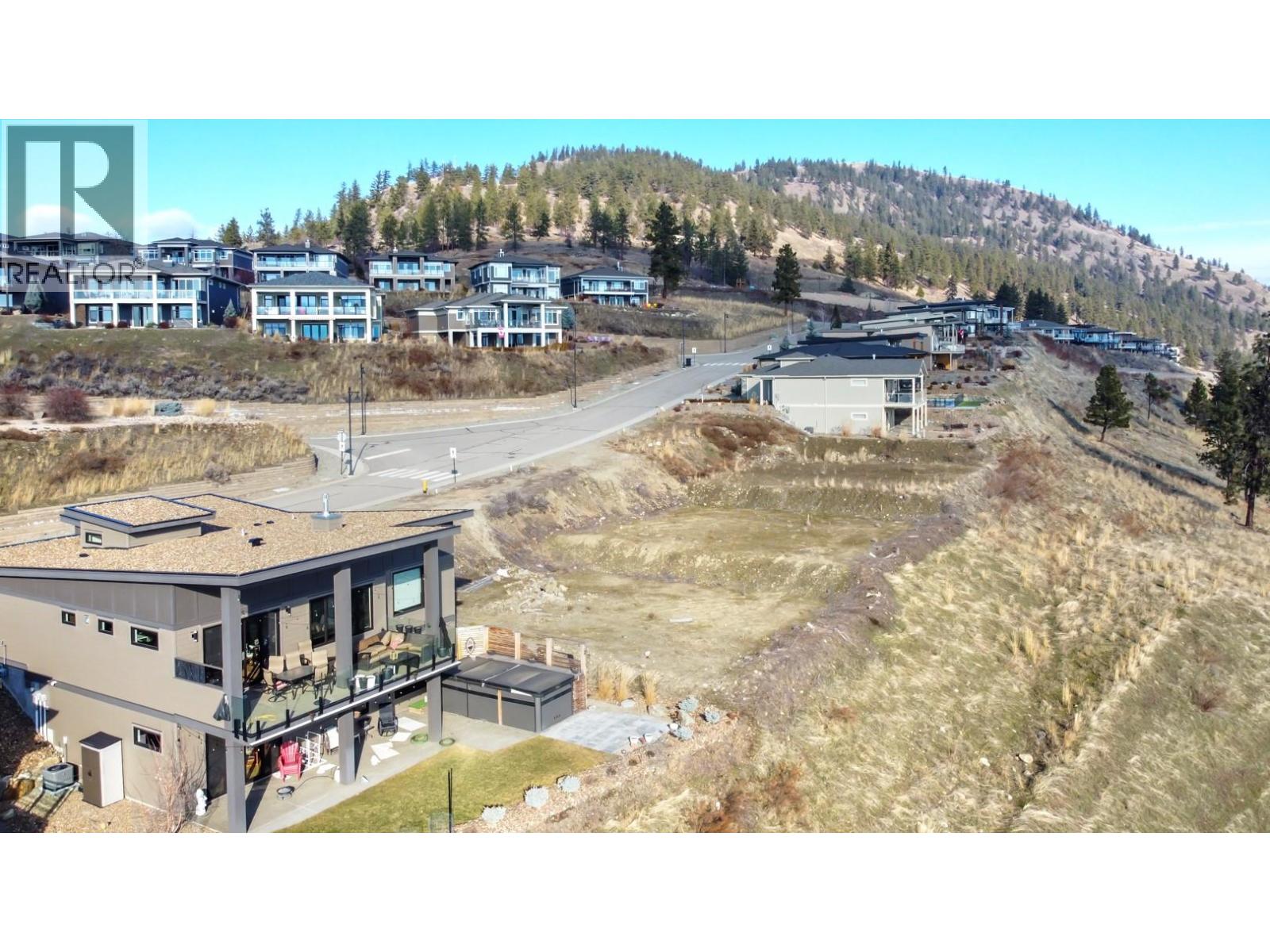  8944 Hampshire Crescent, Vernon