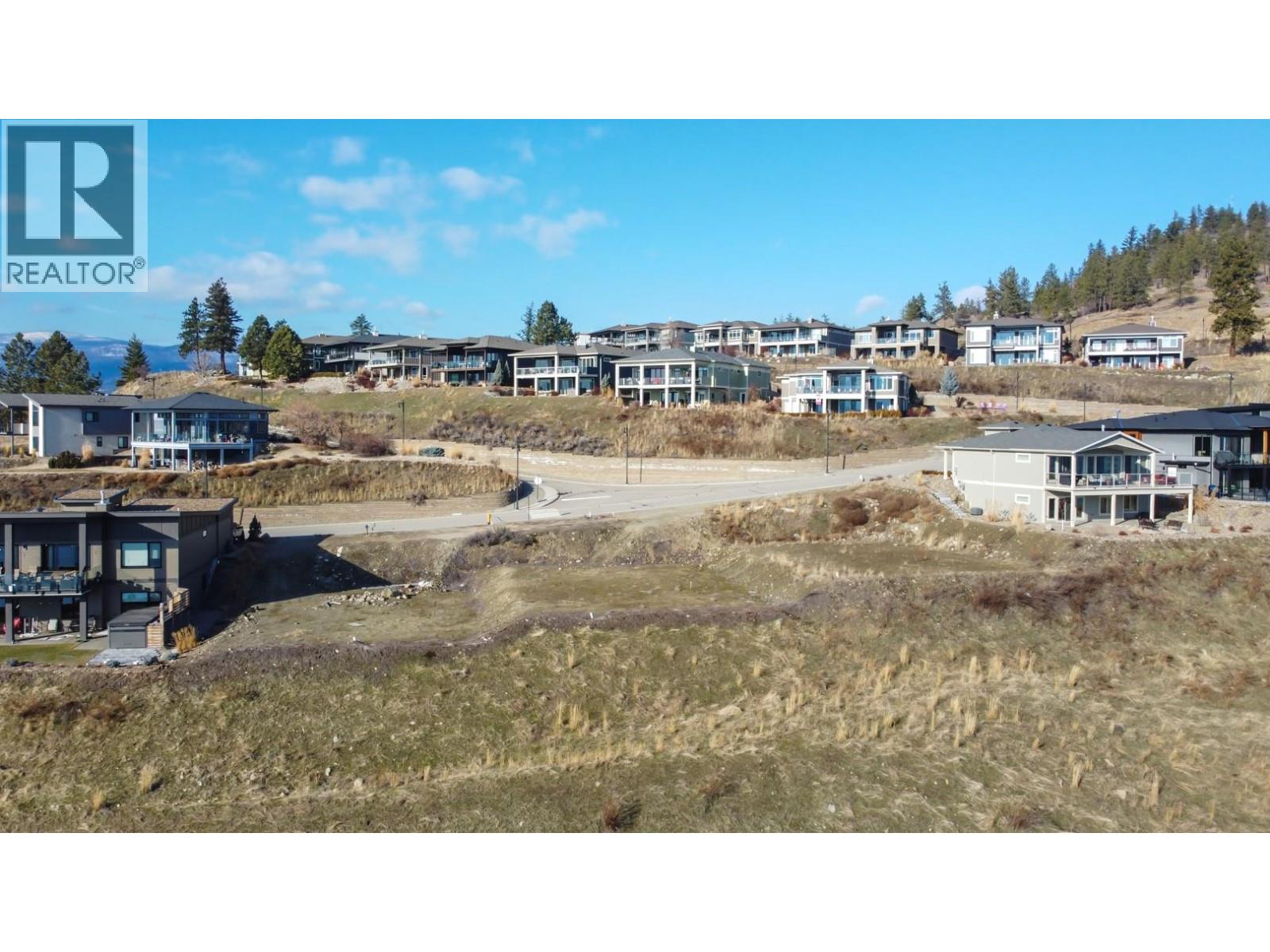  8944 Hampshire Crescent, Vernon