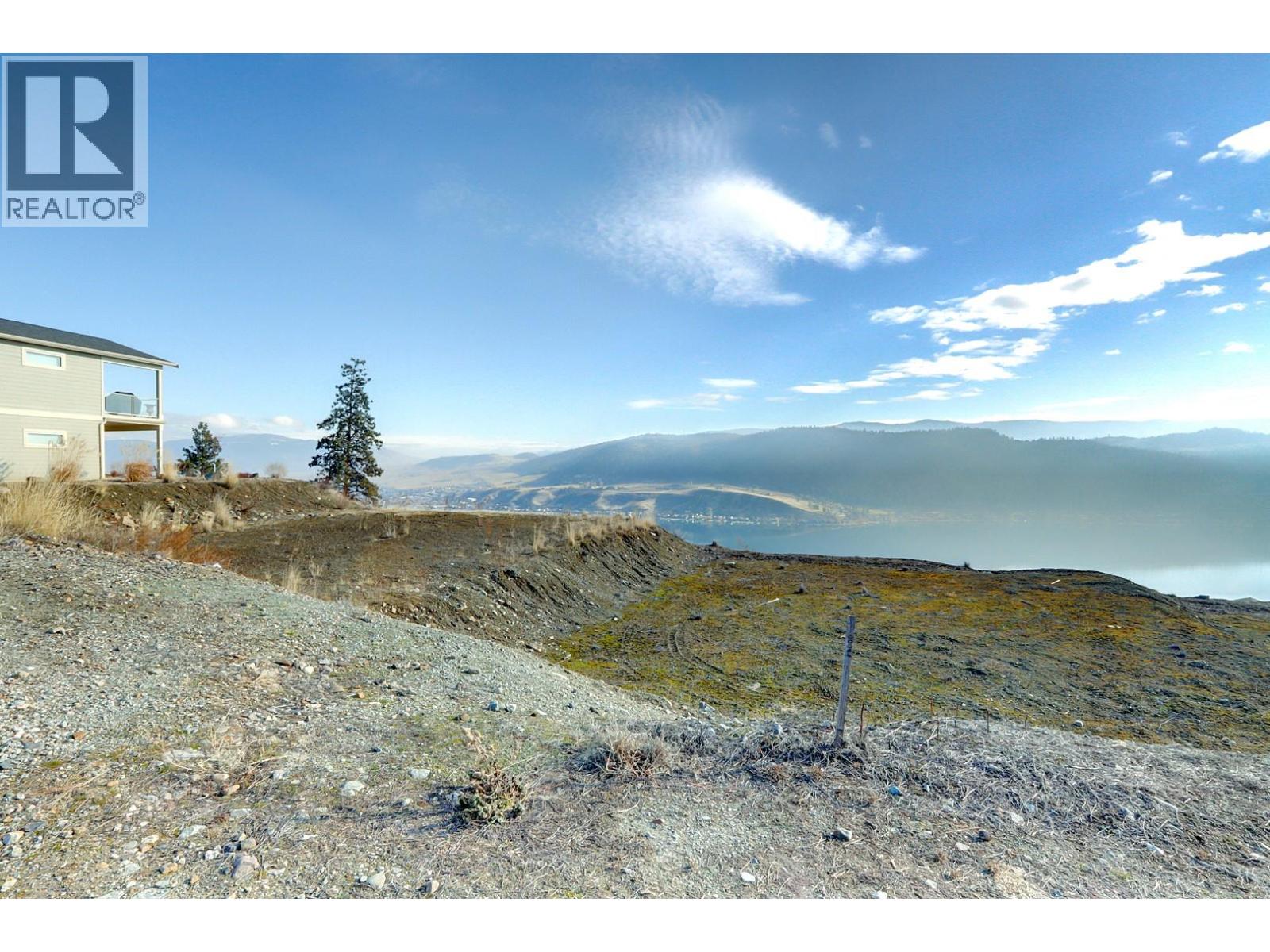  8944 Hampshire Crescent, Vernon